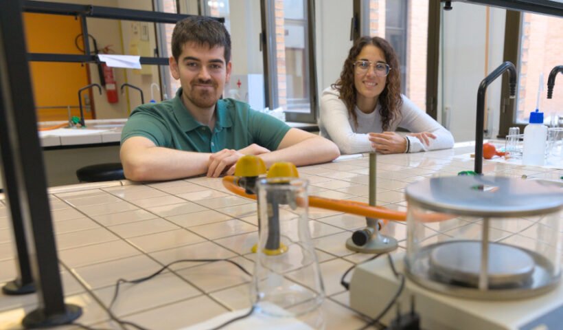 Verónica Soto y Carlos Valiente (Universidad de Oviedo)