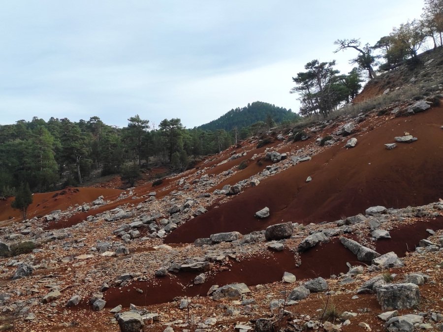 Uno de los depósitos de bauxitas de Cuenca