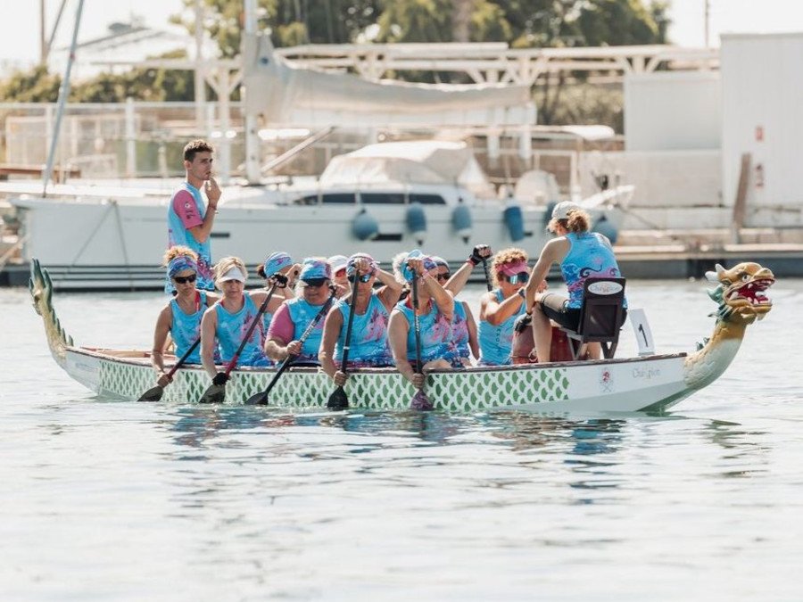Equipo de dragon boat (Eladio J. Collado)
