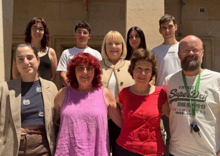 En la fotografía, el grupo de investigación que ha desarrollado el trabajo. En la primera fila (de izquierda a derecha), Elisa Gascón, Rosario Osta, Ana Cristina Calvo y Janne Toivonen. En la segunda fila (centro), Pilar Zaragoza; en la tercera fila (de izquierda a derecha), Laura Moreno, Gabriel Rada, Paula Aparicio y Luis Folch.