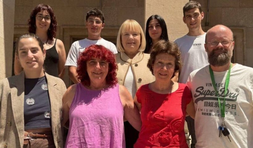 En la fotografía, el grupo de investigación que ha desarrollado el trabajo. En la primera fila (de izquierda a derecha), Elisa Gascón, Rosario Osta, Ana Cristina Calvo y Janne Toivonen. En la segunda fila (centro), Pilar Zaragoza; en la tercera fila (de izquierda a derecha), Laura Moreno, Gabriel Rada, Paula Aparicio y Luis Folch.